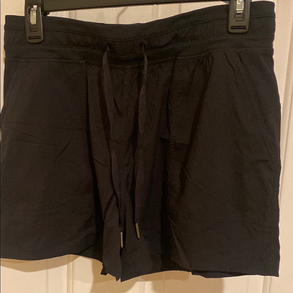 Lululemon Athletica Black Shorts size 8
